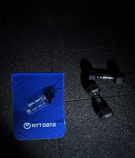 Kit toalha e garrafa- Bluestore